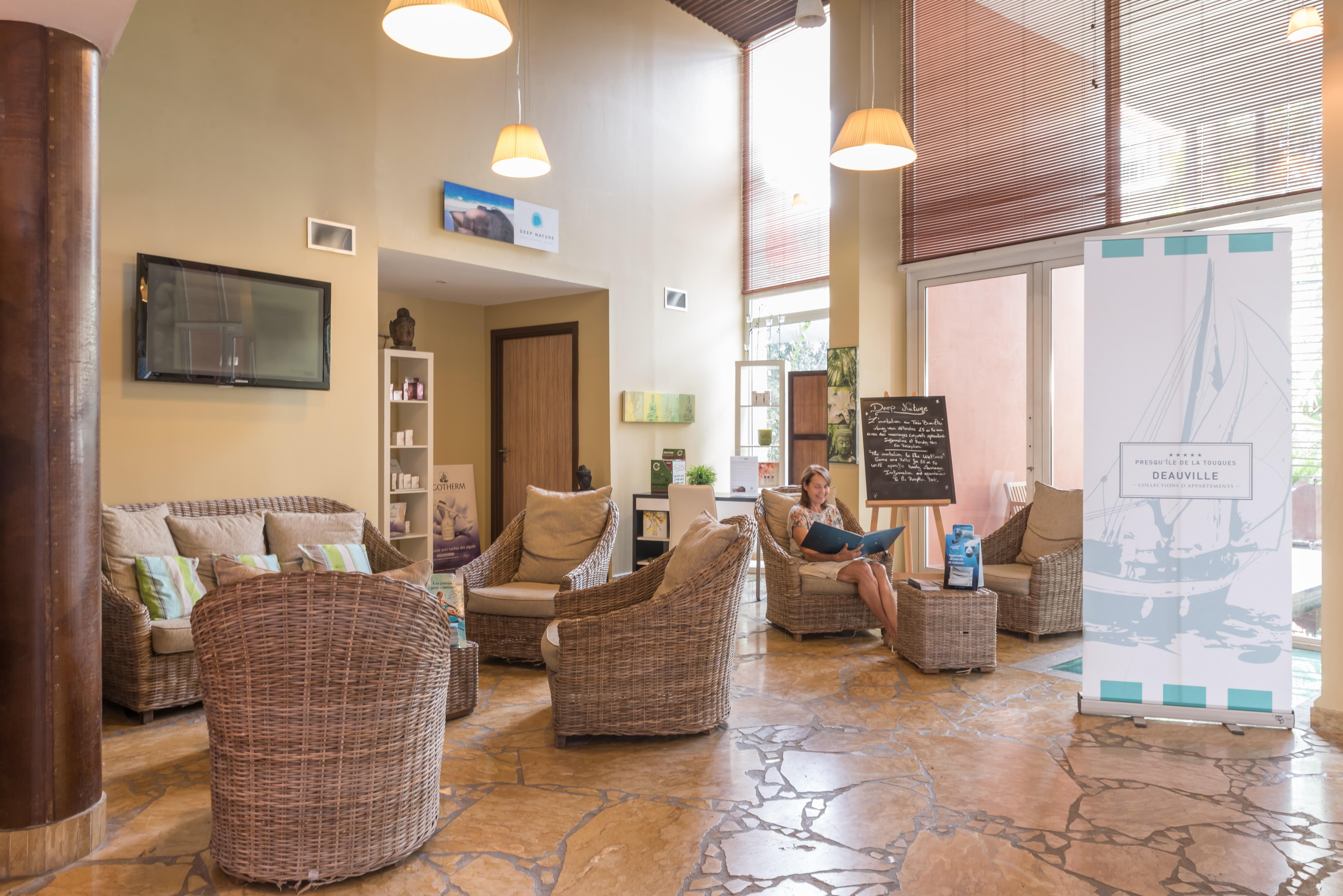 Pierre & Premium Port Prestige Aparthotel Antibes