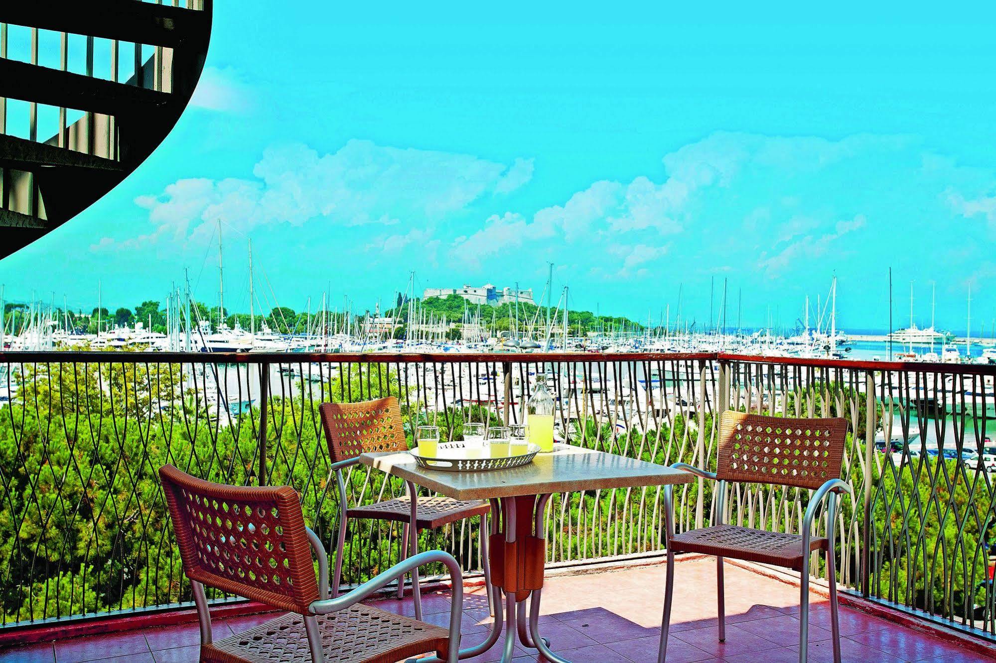 Pierre & Premium Port Prestige Aparthotel Antibes