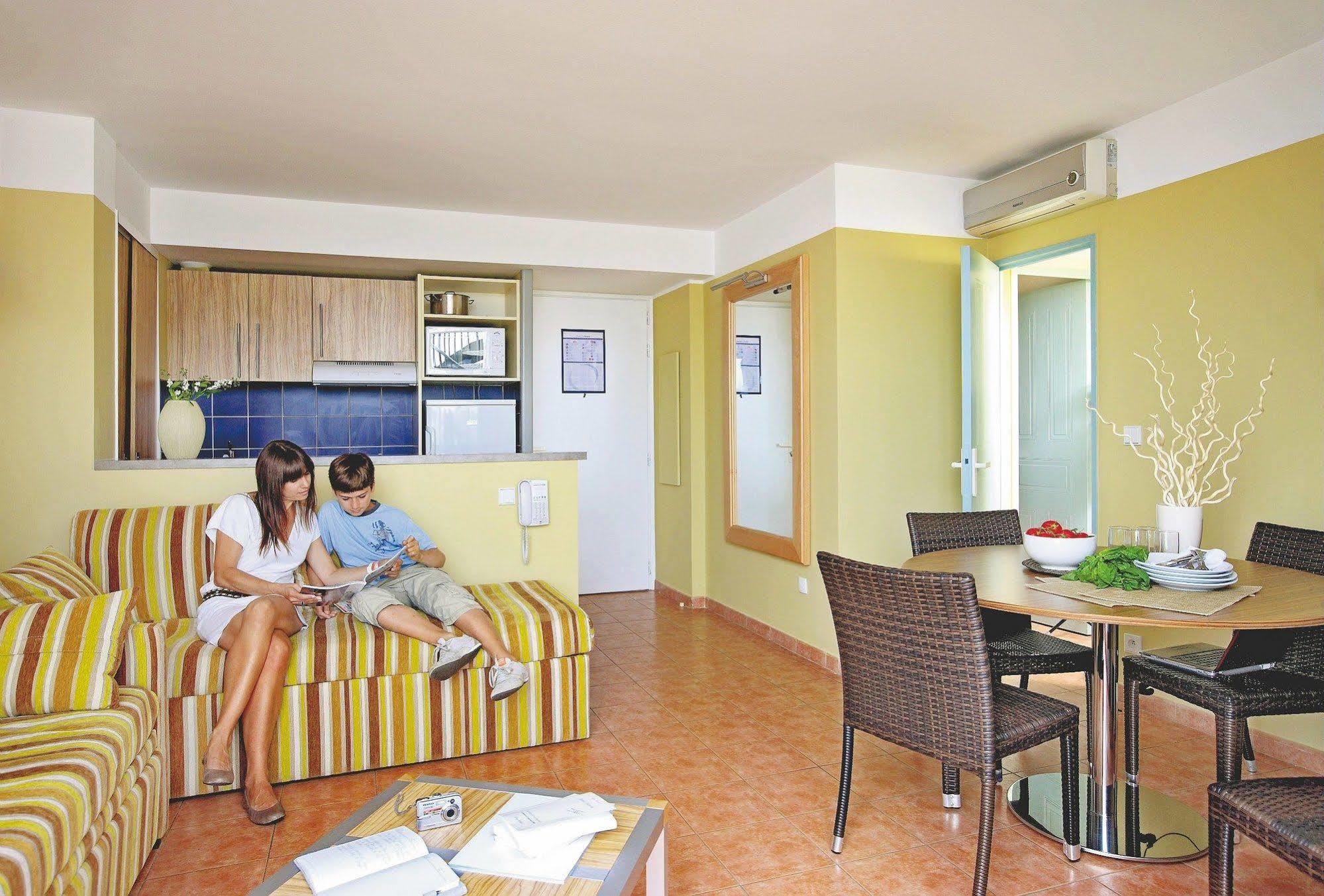 Pierre & Premium Port Prestige Aparthotel